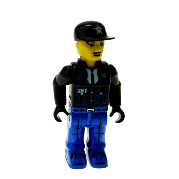 1 x Lego System Figur 4 Juniors Jack Stone Mann Polizist Police Jacke schwarz Hose blau Basecap mit Stern 4600 4611 js016